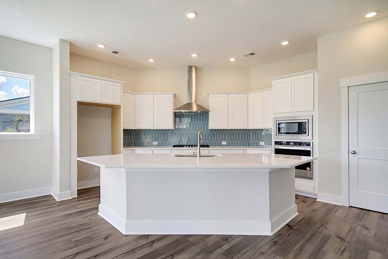 The Brentwood - Kitchen