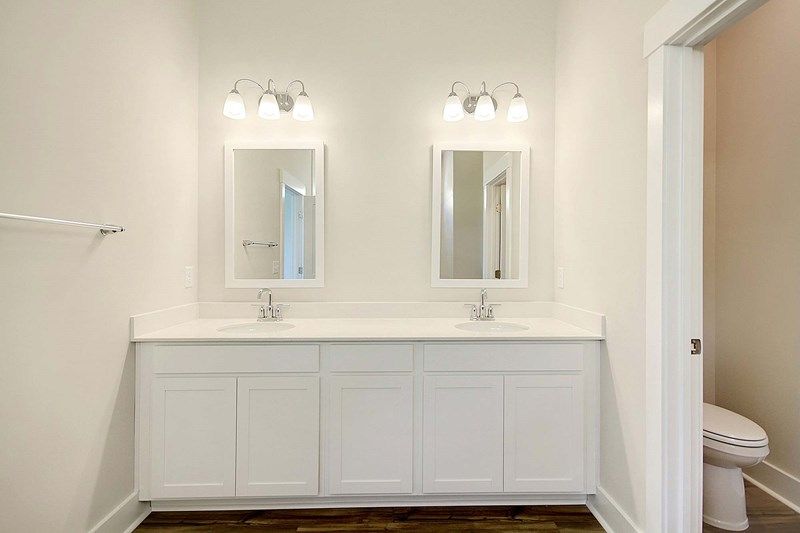 The Brentwood - Owner's Bath