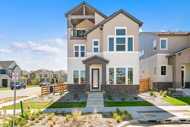 2702 West 167Th Place. Broomfield, CO 80023