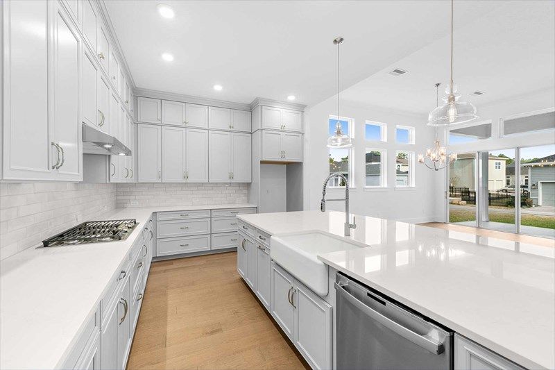 The Meadowbrook - Kitchen