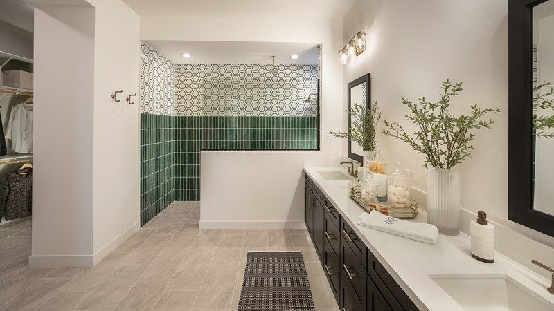 The Windsor - Owner's Bath
