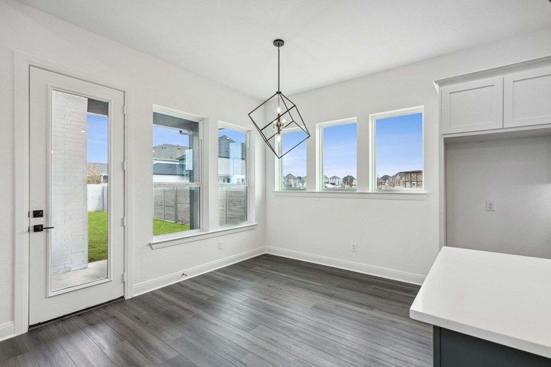 The Scottsburg - Dining Room