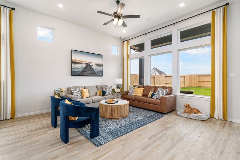 The Genoa - Family Room