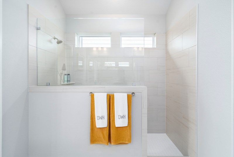 The Genoa - Owner's Bath