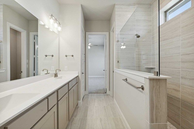 The Peterson - Owner's Bath