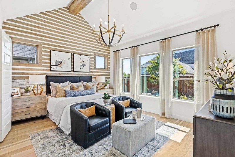 The Cedaridge - Owner's Bath