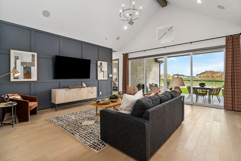 The Leeward - Family Room