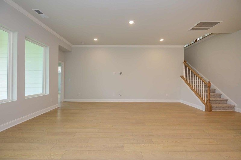 The Flourish - Family Room