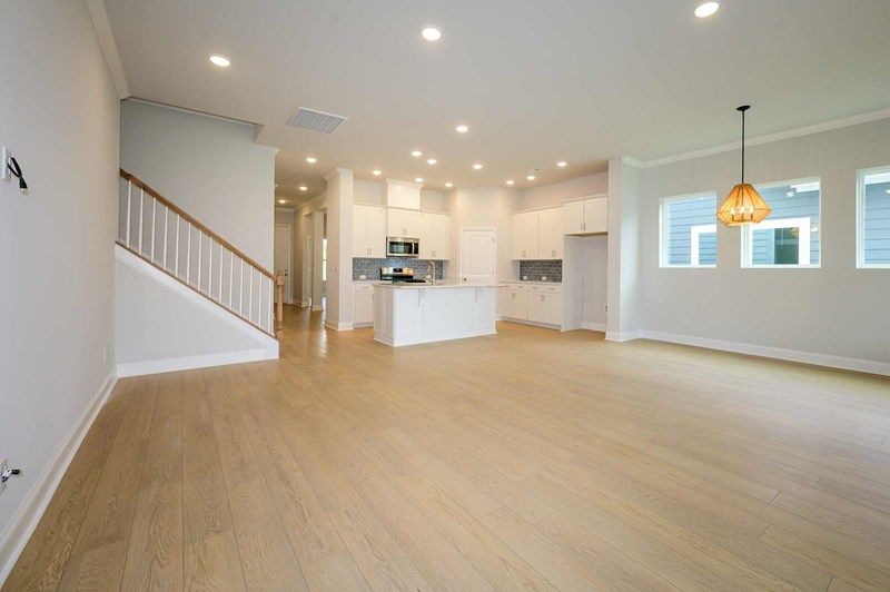 The Flourish - Family Room