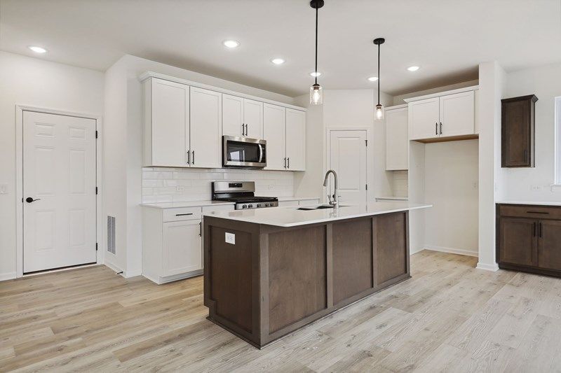 The Crestwood - Kitchen