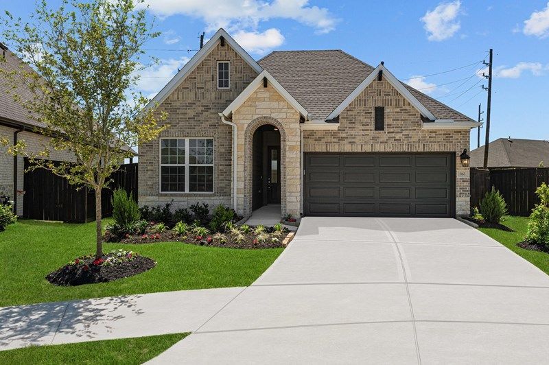 Harvest Green 45' in Richmond, TX New Homes by David Weekley Homes