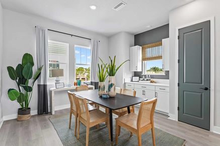 The Carsten II - Dining