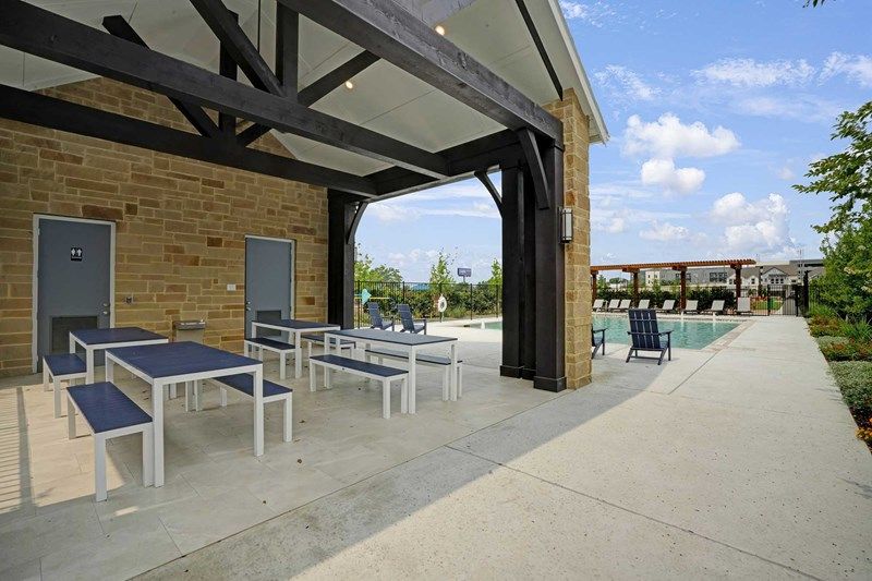 Retreat at Oak Park - Cabana