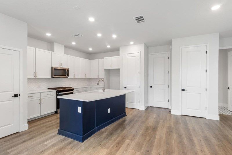 The Waterborne - Kitchen