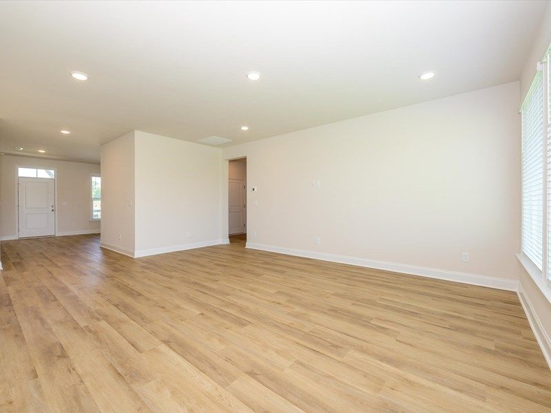 The Almaden - Family Room