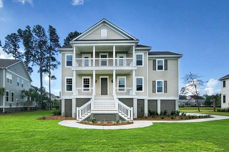 The Walcott - Front Exterior