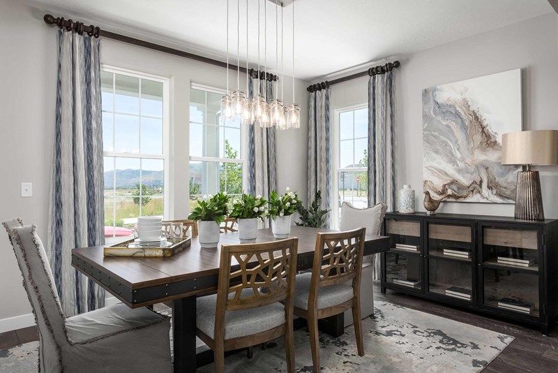 The Winchell - Dining