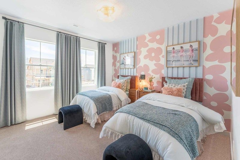 The Caulfield - Bedroom