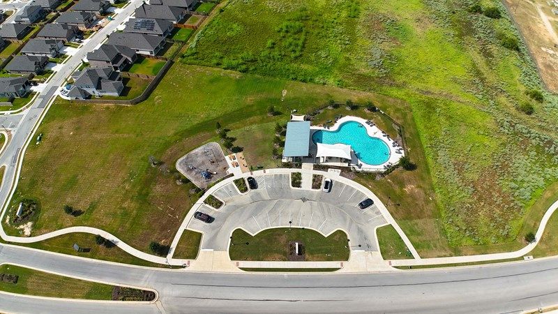 The Colony 50' - Coleton Meadow