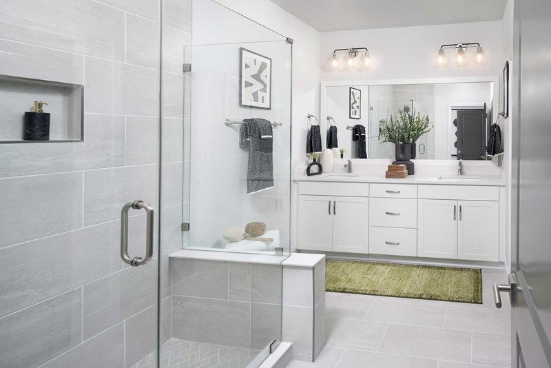 The Carsten II - Owner's Bath