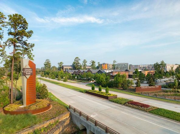 Grand Central Park  - Entrance
