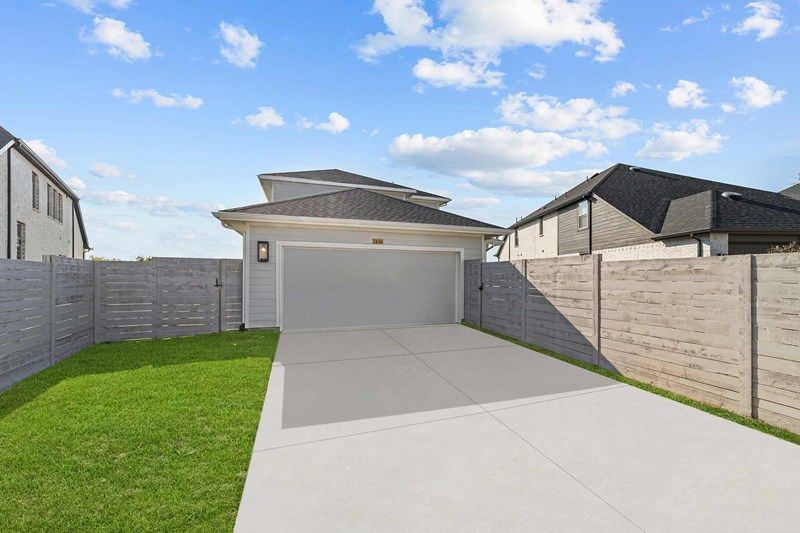 The Treyburn - Garage
