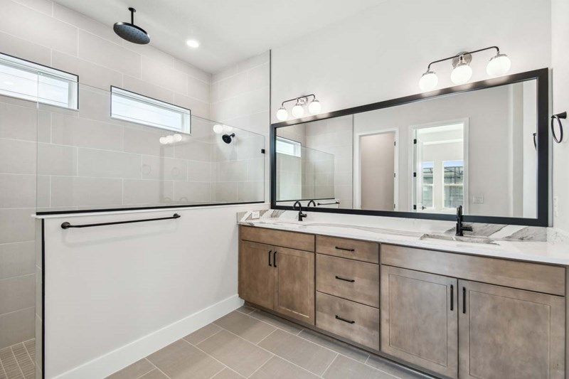 The Wagoner - Owner's Bath