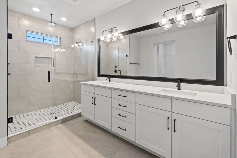 The Saltillo - Owner's Bath