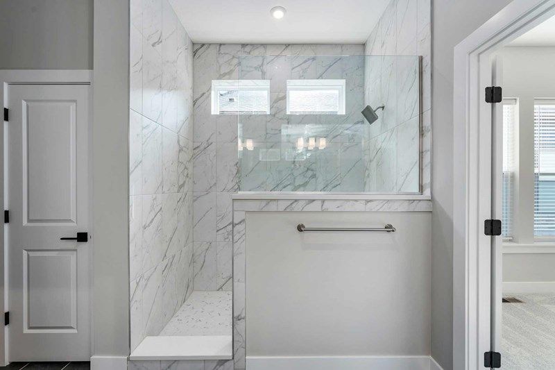 The Anthem - Owner's Bath