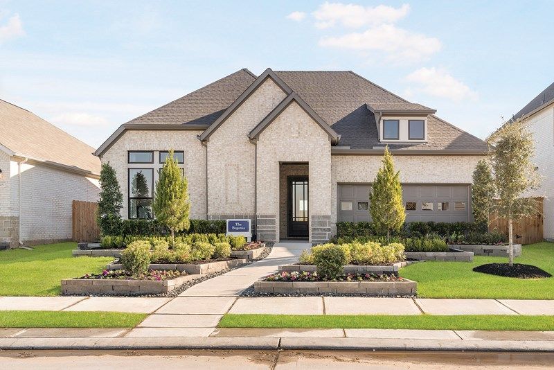 The Begonia - Exterior Front