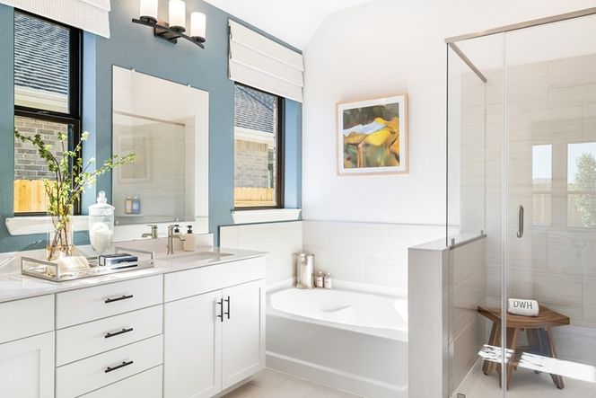 The Gardenia - Owner's Bath