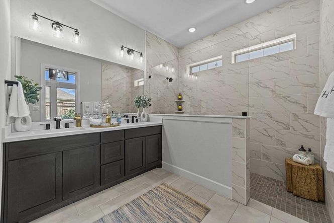 The Forreston  - Owner's Bath