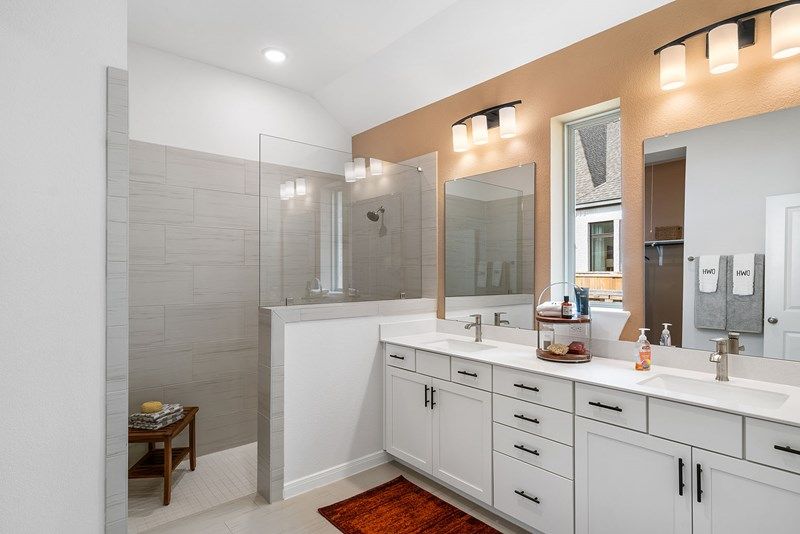 The Baileywood - Owner's Bath