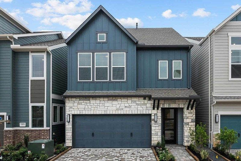 411 Kinley Oaks Drive. Houston, TX 77079