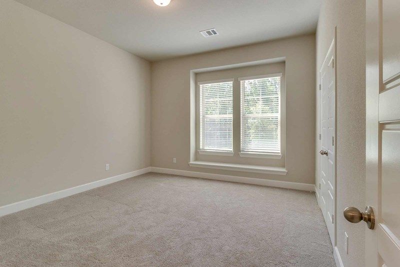 The Riverdale - Bedroom