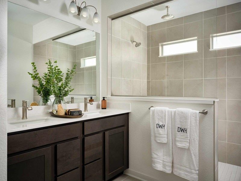 The Trackman - Owner's Bath