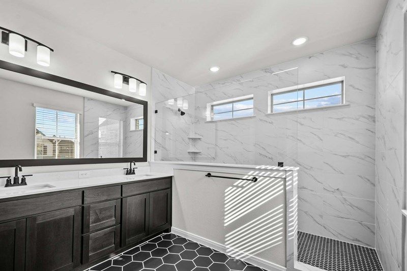 The Forney - Owner's Bath
