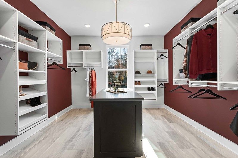 The Emilia - Owner's Closet