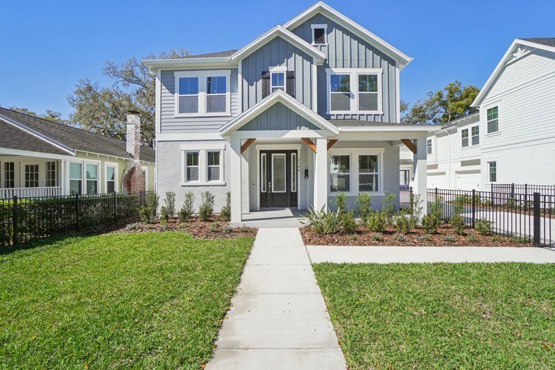 2304 Depauw Ave. Orlando, FL 32804