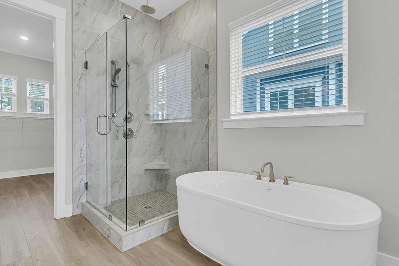 The Brentshire - Owner's Bath
