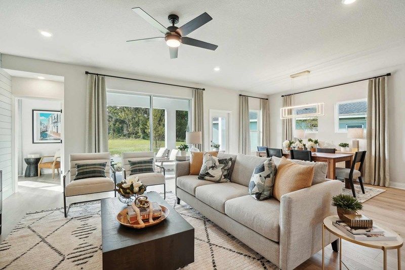 The Edie - Family Room