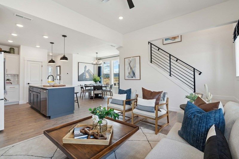 The Quinn - Living Room