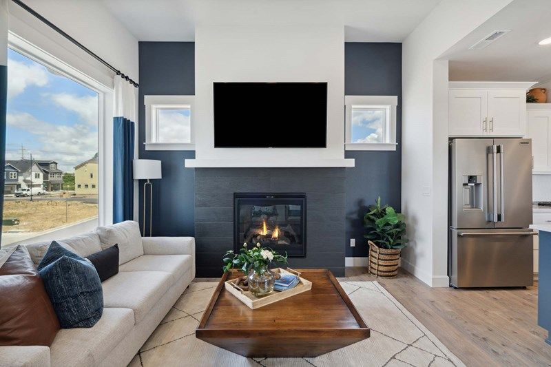 The Quinn - Living Room