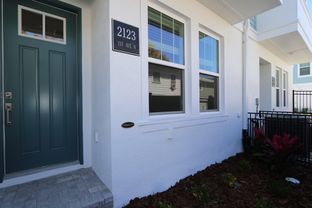 Carsten - Towns at Kenwood: Saint Petersburg, Florida - David Weekley Homes