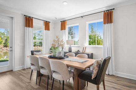 The Brasher - Dining