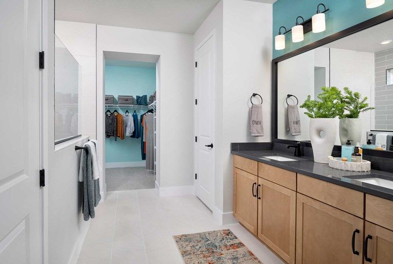 The Runion - Owner's Bath