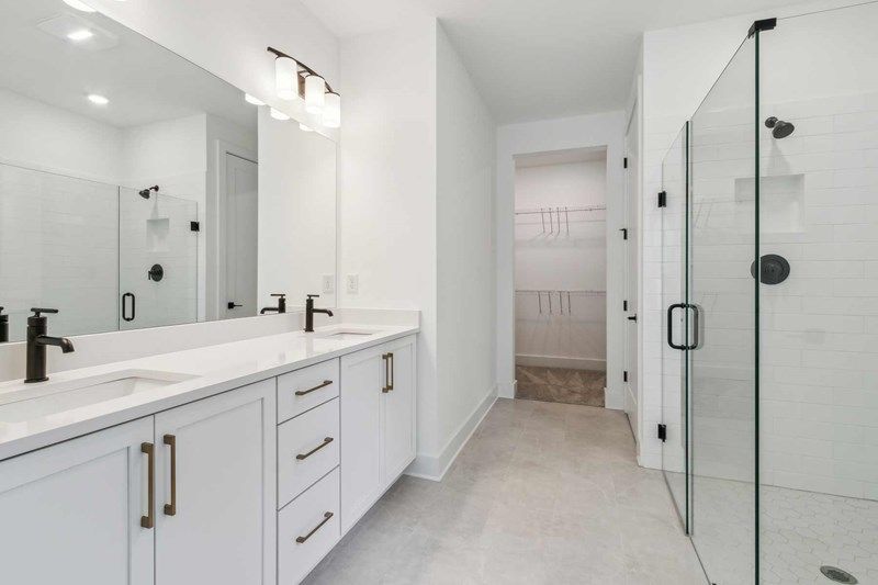 The Sanctuary - Owner's Bath