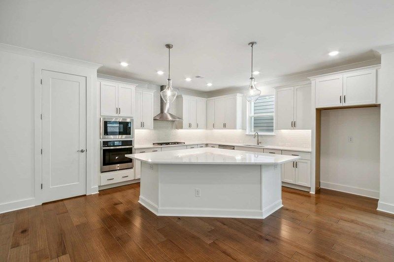 The Ravenwood II - Kitchen
