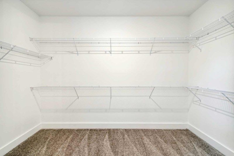 The Ravenwood II - Walk-in Closet