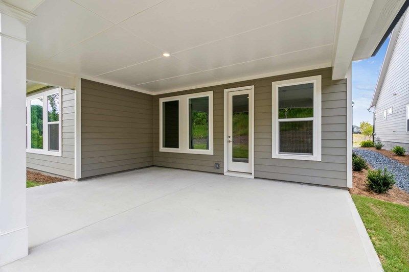 The Ravenwood II - Covered Porch